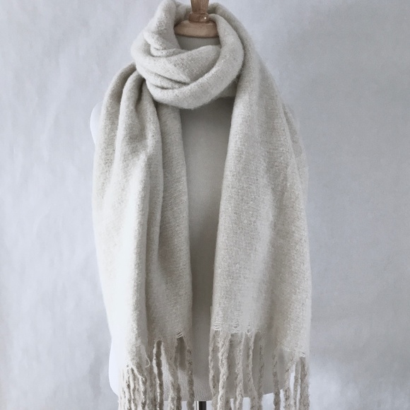 a.n.a Xl Fringe Oblong Cold Weather Scarf Cast Stone White - Picture 2 of 8